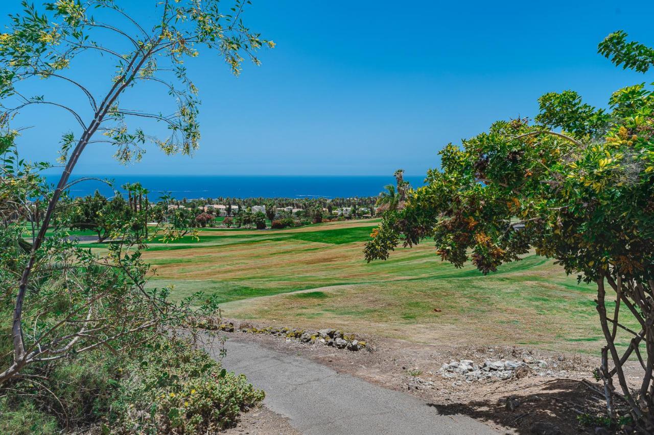 Gorgeous Golf Villa アデヘ エクステリア 写真
